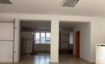 Obchodný priestor v centre mesta na predaj – fotka 2